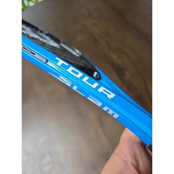 Wilson Tour Slam Lite Power Bridge Blue Black Tennis Rackets 3-7/8” - Picture 10 of 16